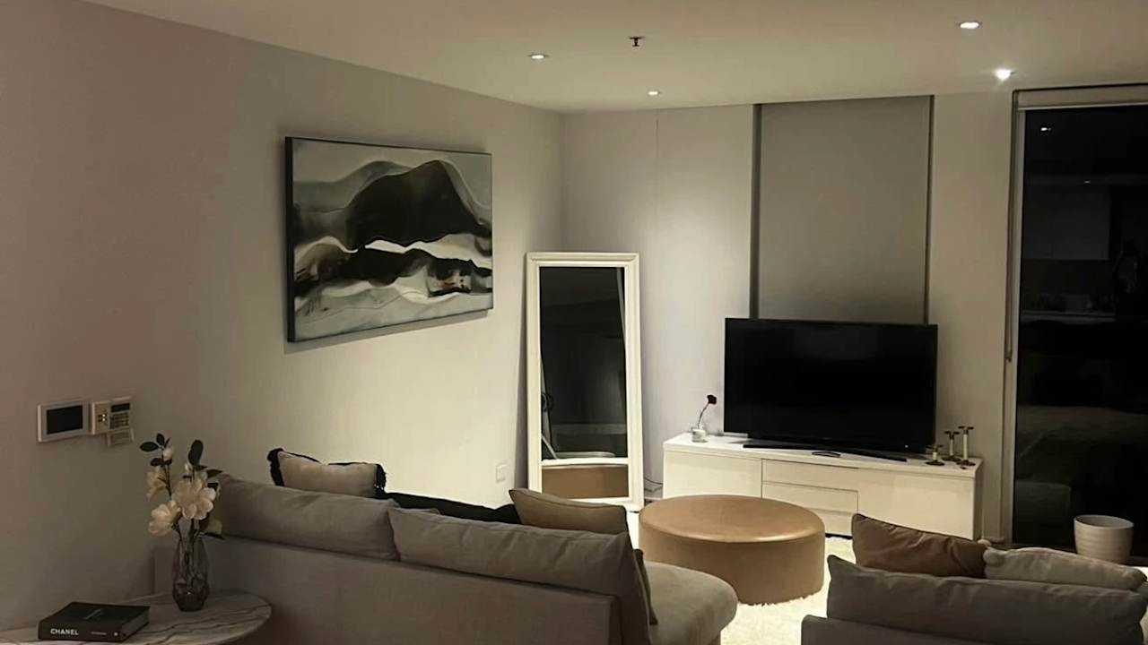 Furnished room with own bathroom