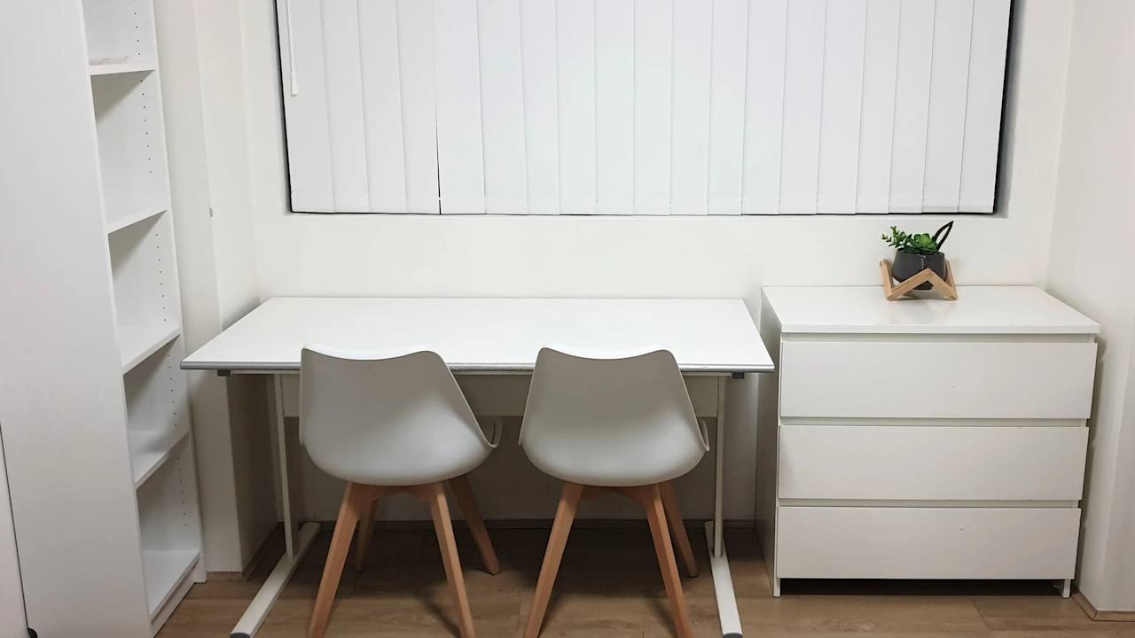 Furnished room in a flatshare