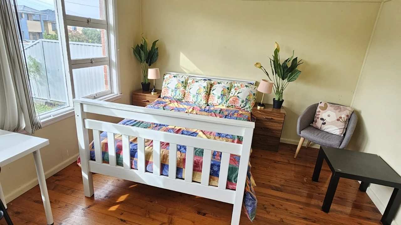 Furnished room in a share house