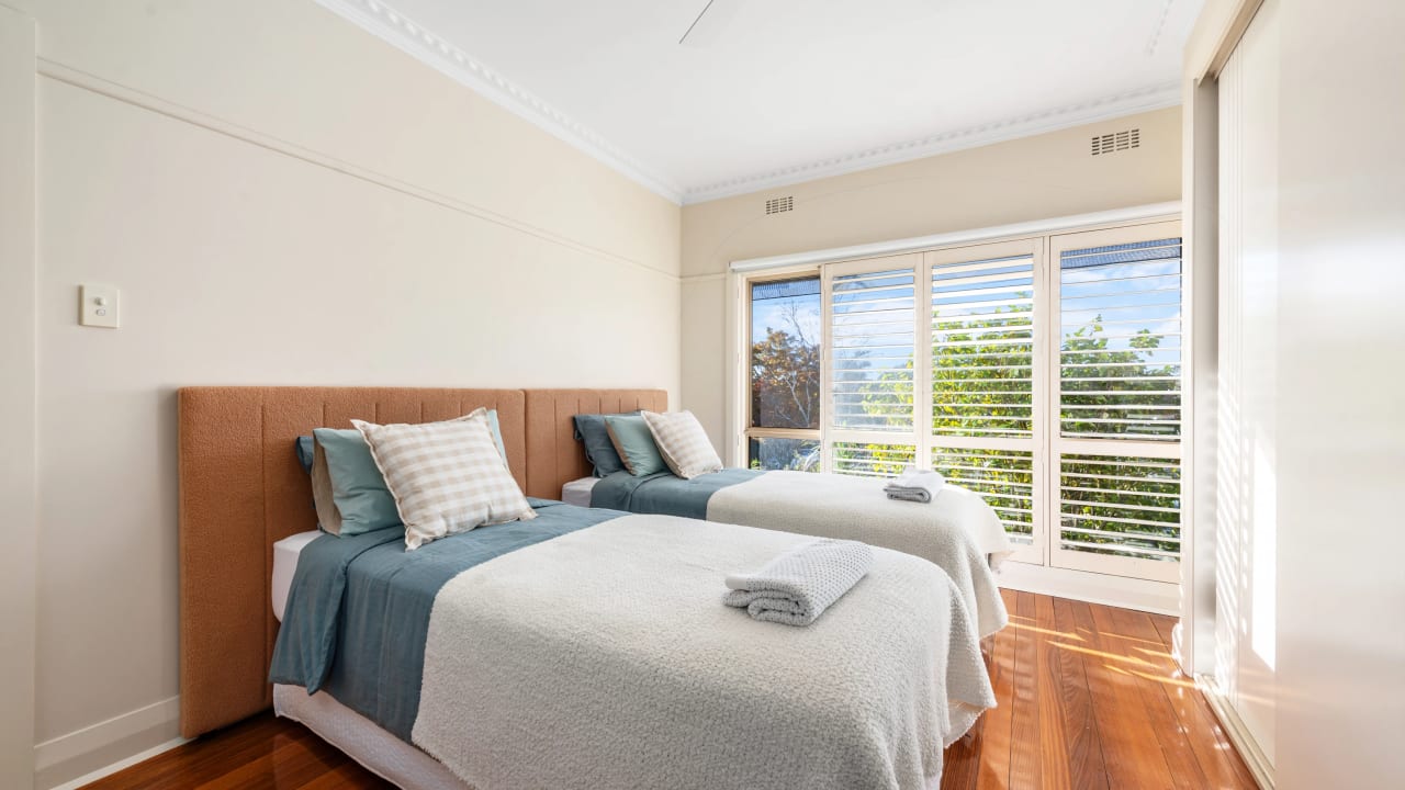 Furnished room in a share house