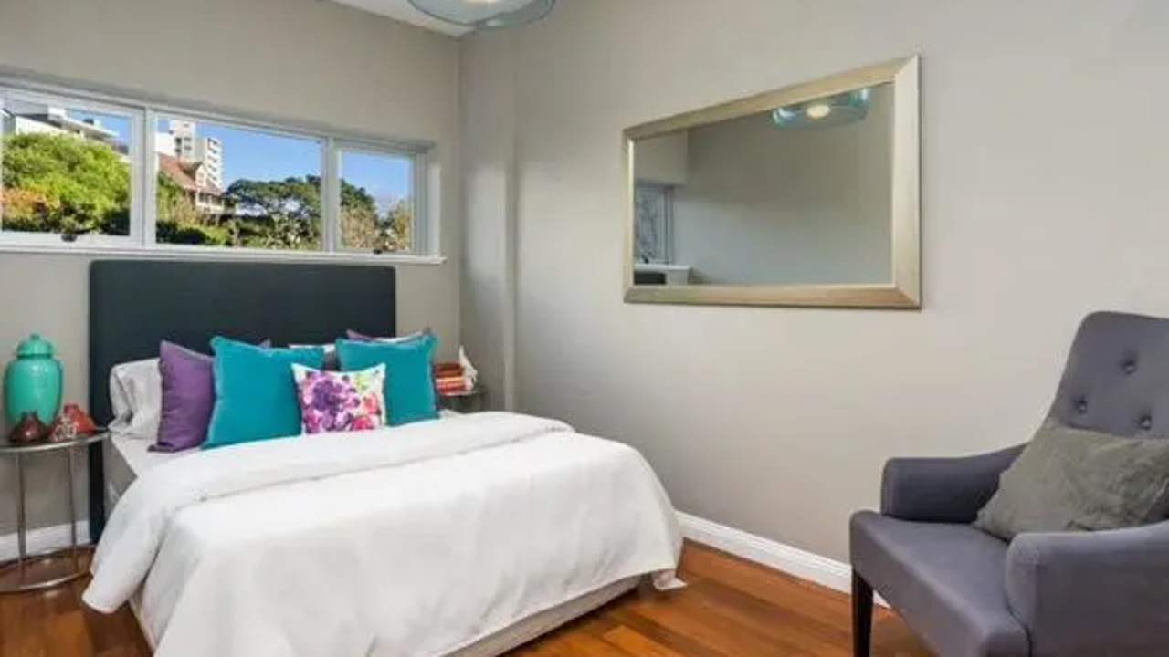 Unfurnished room in a flatshare