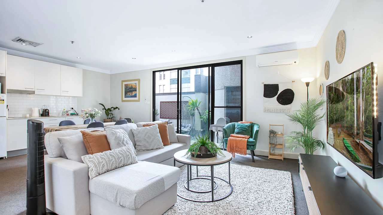 Whole property with 2 rooms for rent