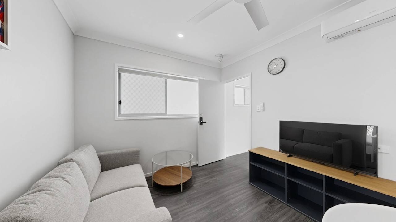 Furnished room with own bathroom