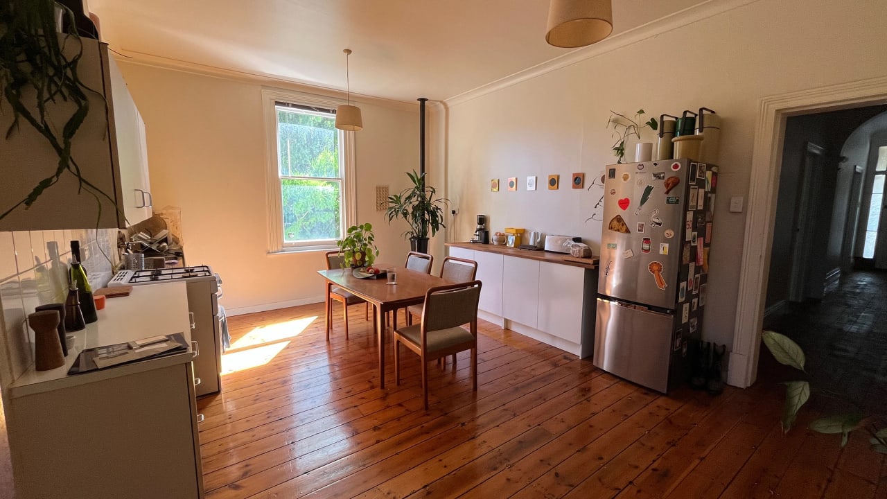 Furnished room in a share house