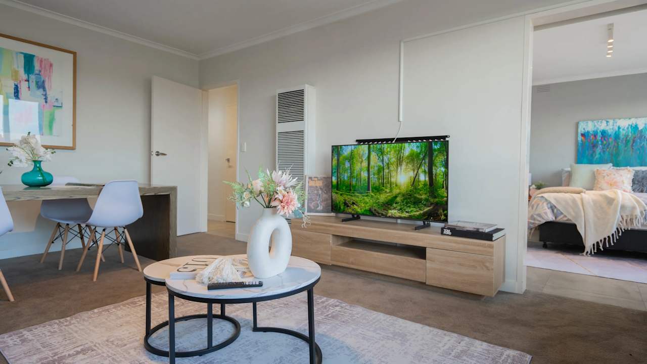 Furnished room in a flatshare