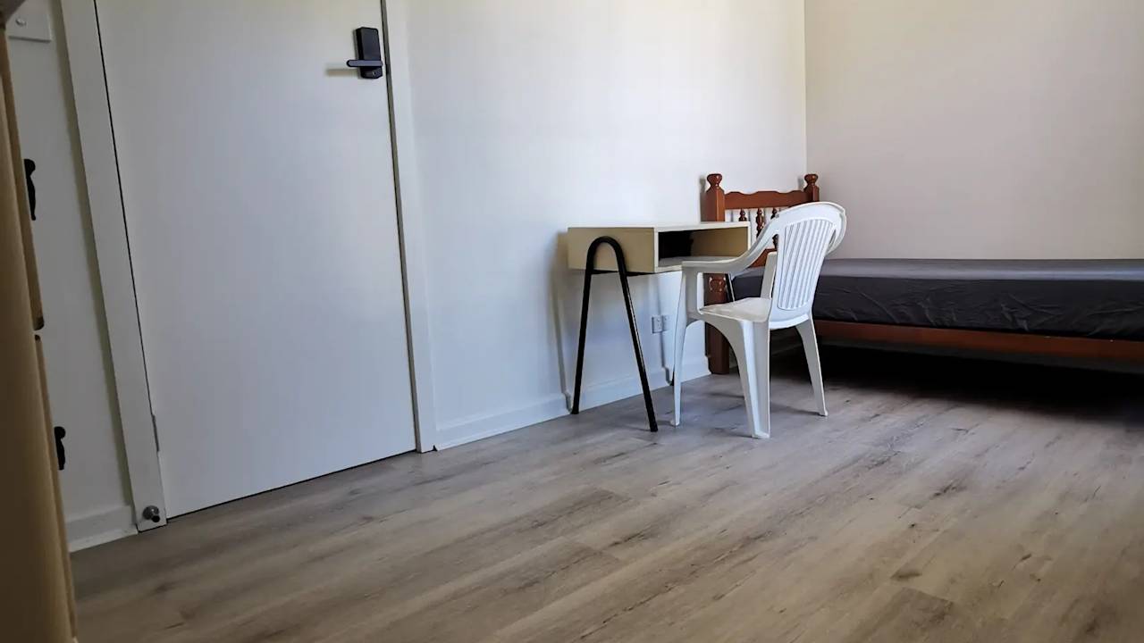 Furnished room in a share house