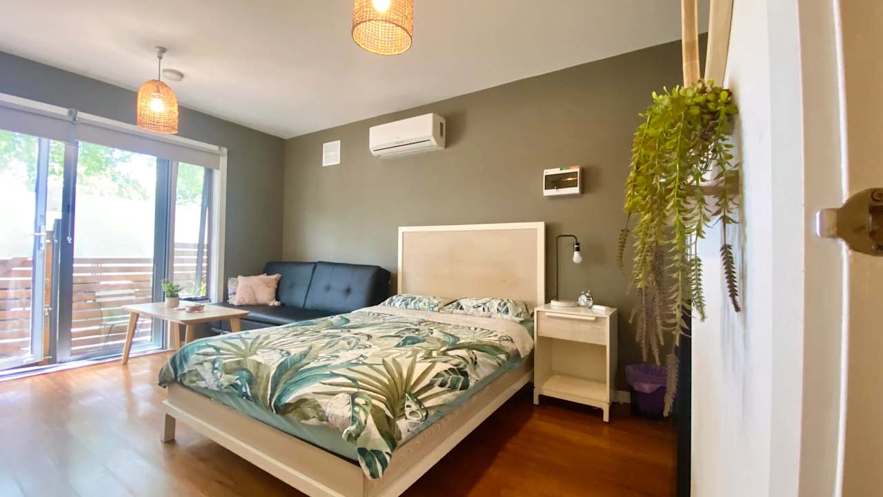 Furnished room studio flat for rent