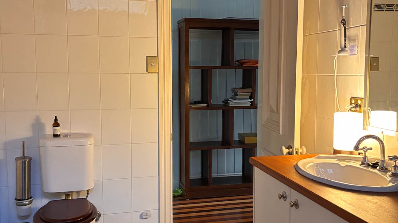 Unfurnished room in a share house