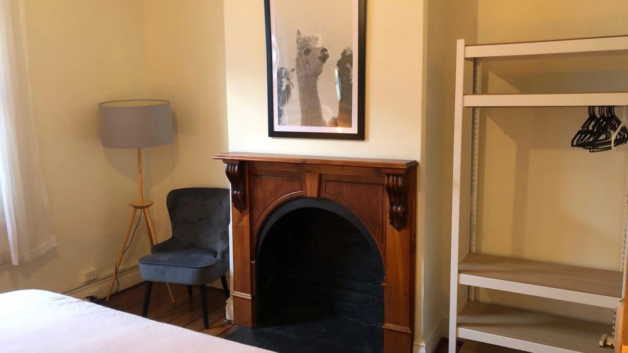 Furnished room in a share house