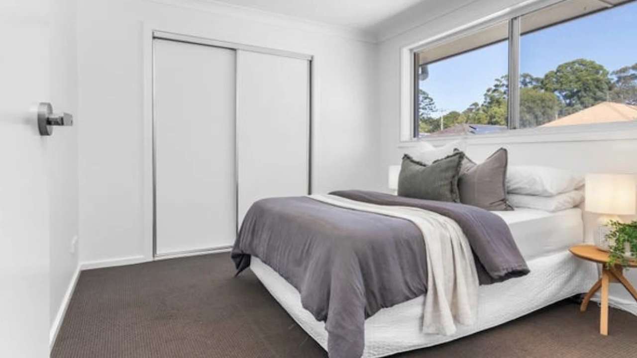 Unfurnished room in a share house