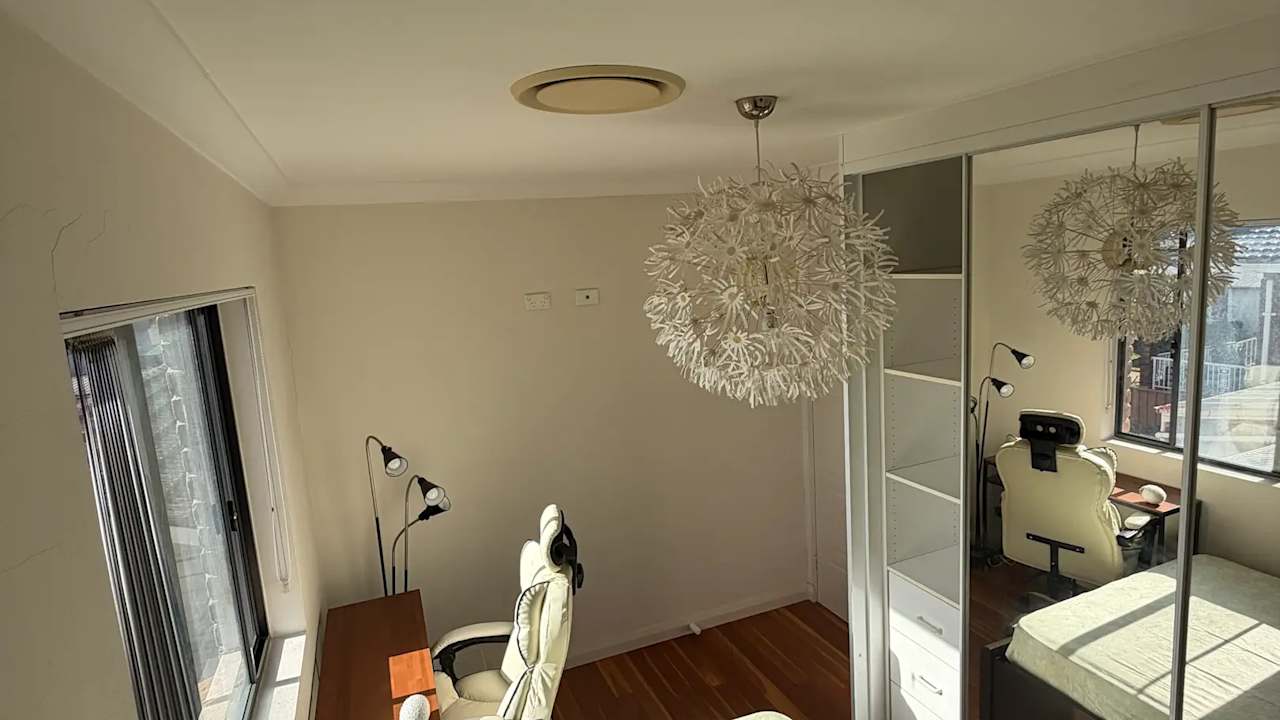 Furnished room in a share house