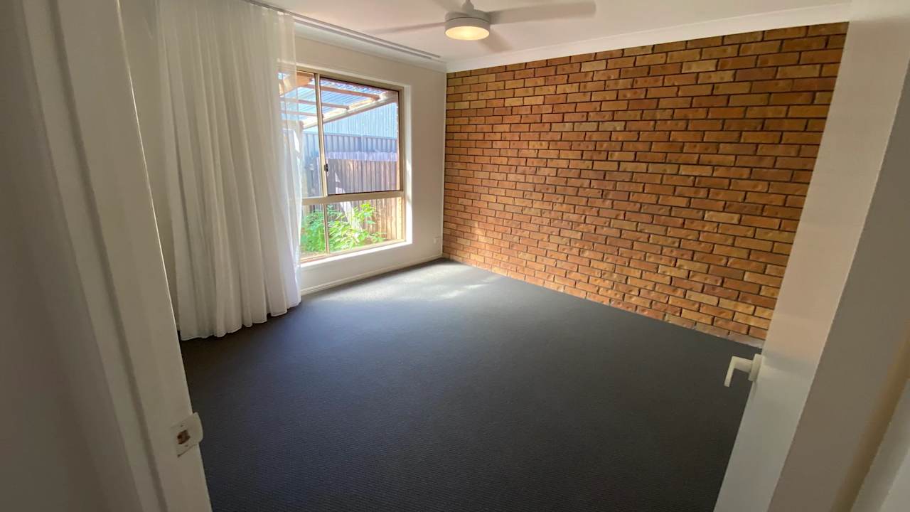 Unfurnished room with ensuite in a flatshare