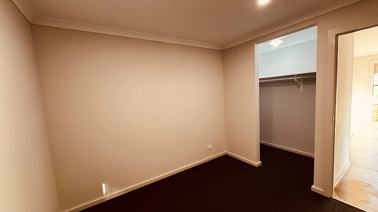 Whole property with 4 rooms for rent