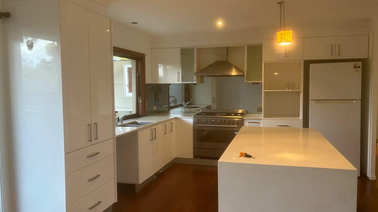 Whole property with 3 rooms for rent