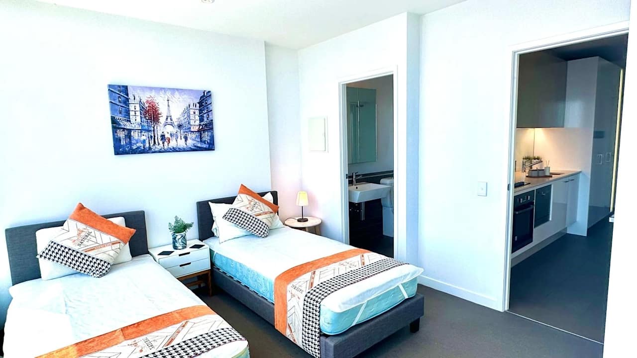 Furnished room in a share house