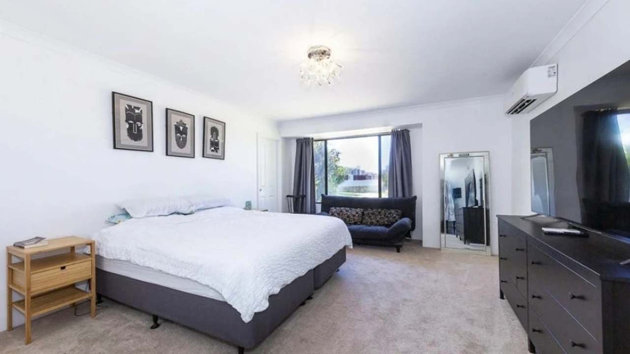Furnished room with ensuite in a share house