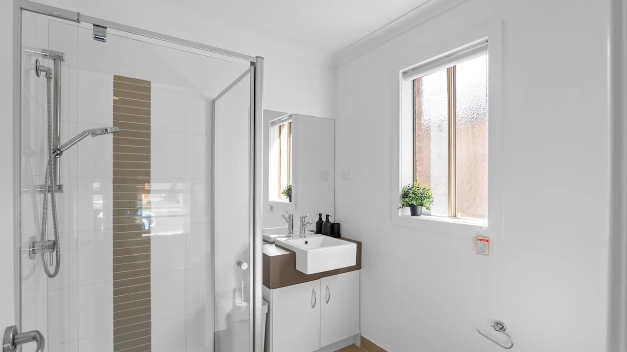 Furnished room with ensuite in a share house