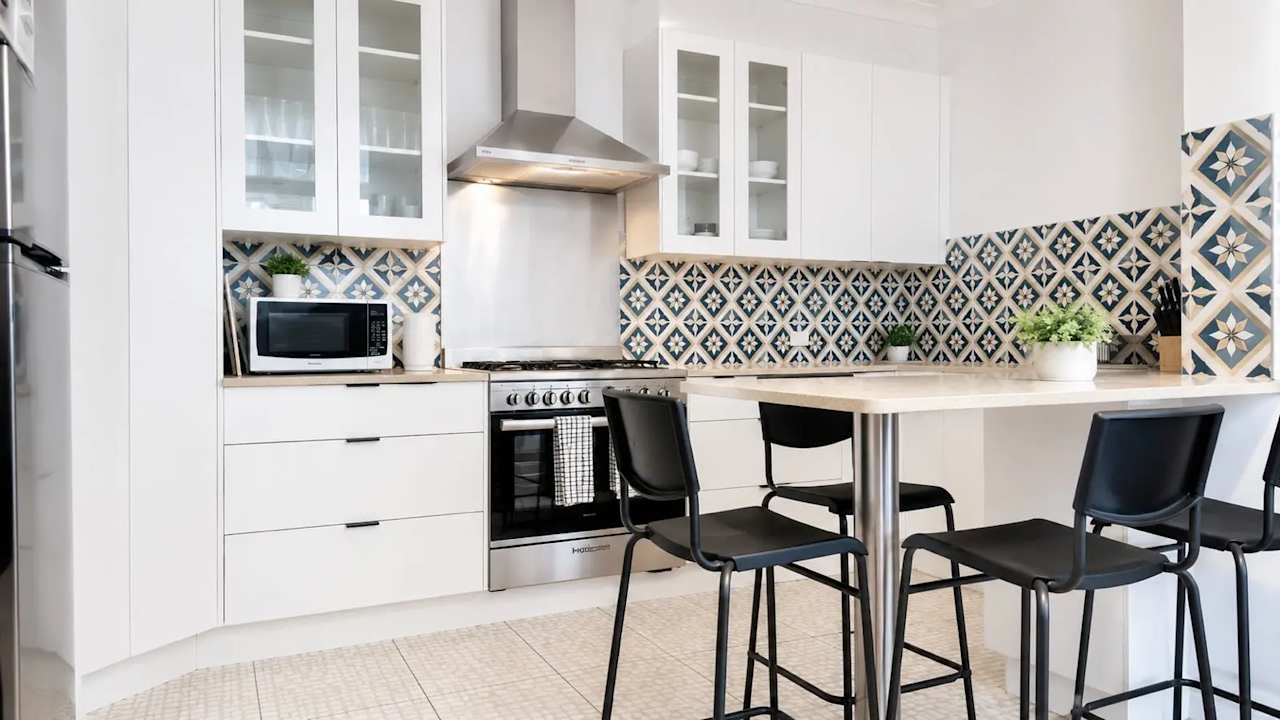 Furnished room in a share house