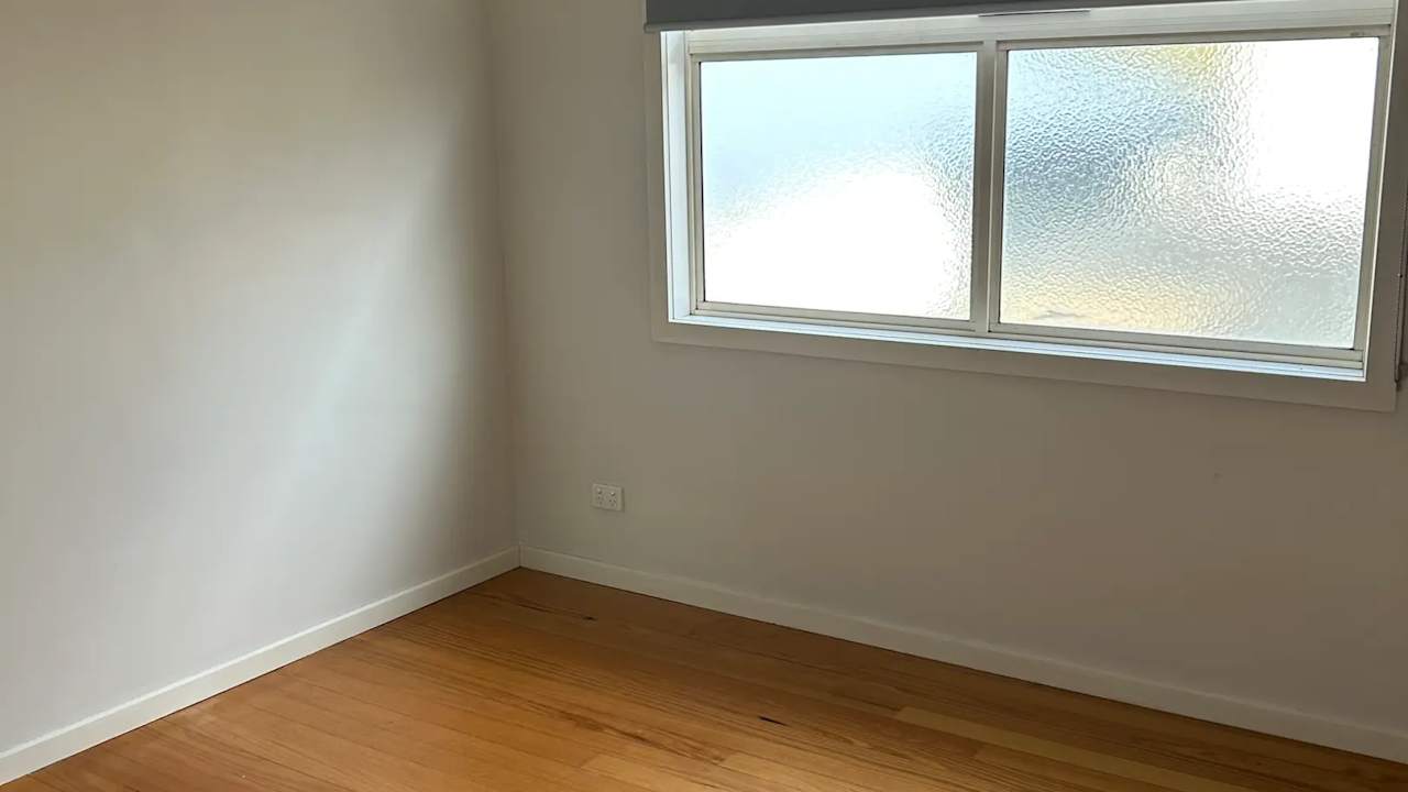 Unfurnished room with own bathroom