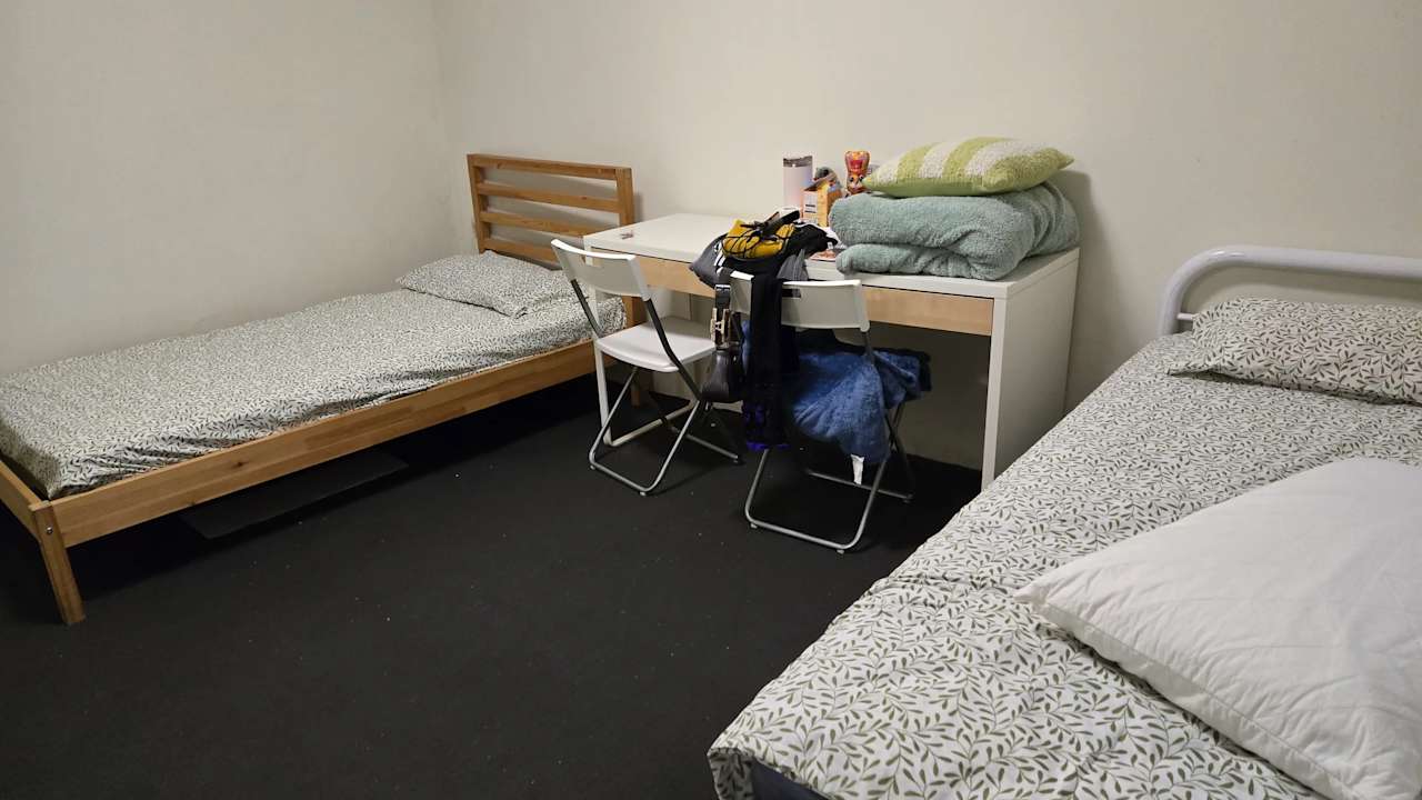 Furnished room in a flatshare