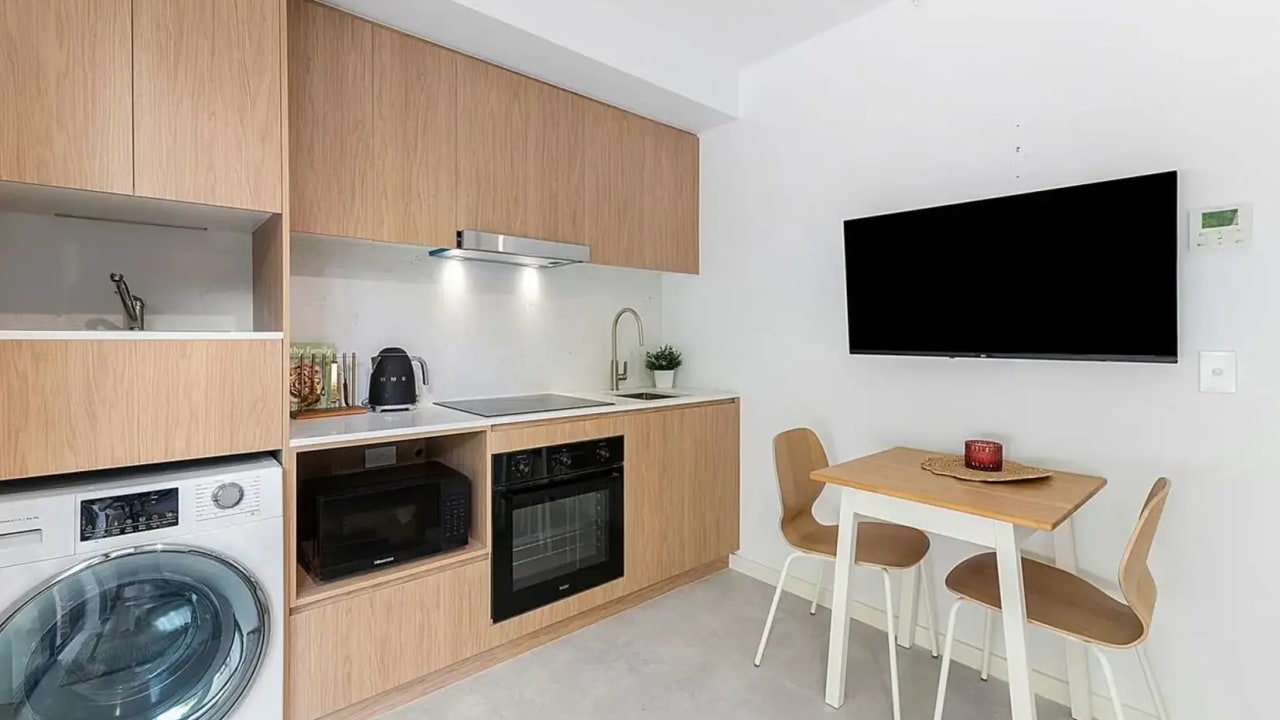 Room studio flat for rent