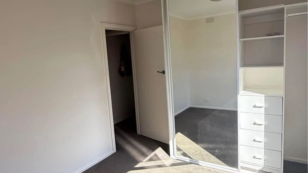 Unfurnished room in a share house