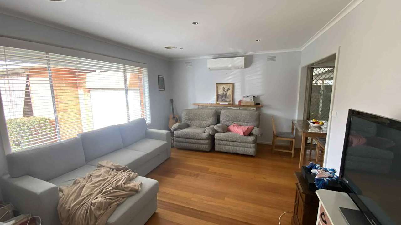 Unfurnished room in a share house