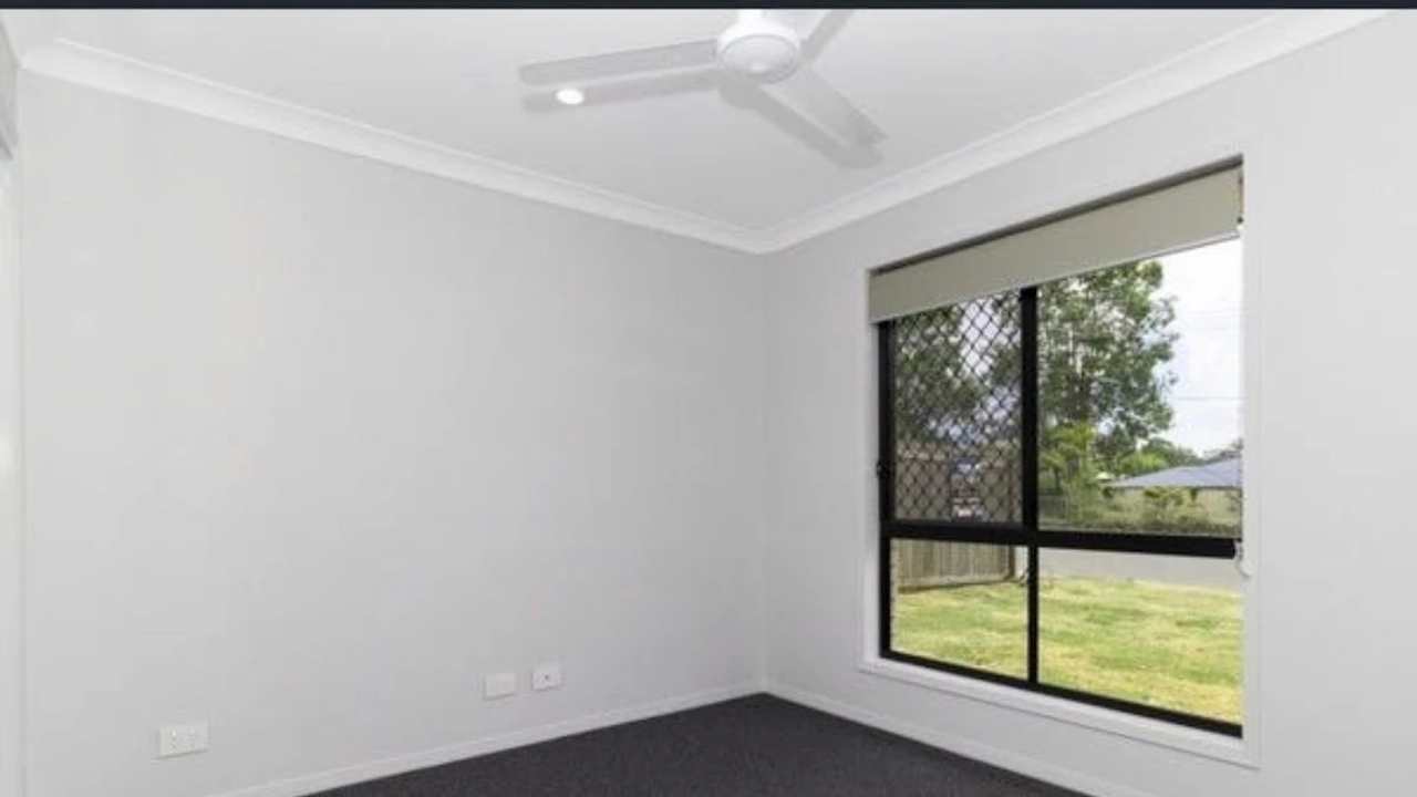 Unfurnished room in a share house