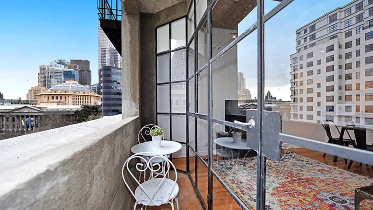 Whole property with 2 rooms for rent