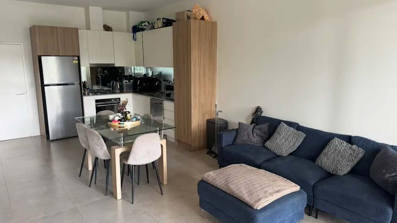 Furnished room with own bathroom