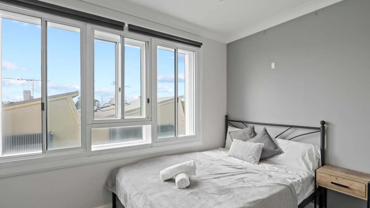 Furnished room with own bathroom