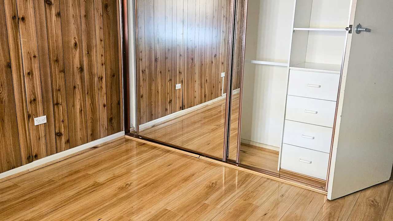 Unfurnished room in a share house