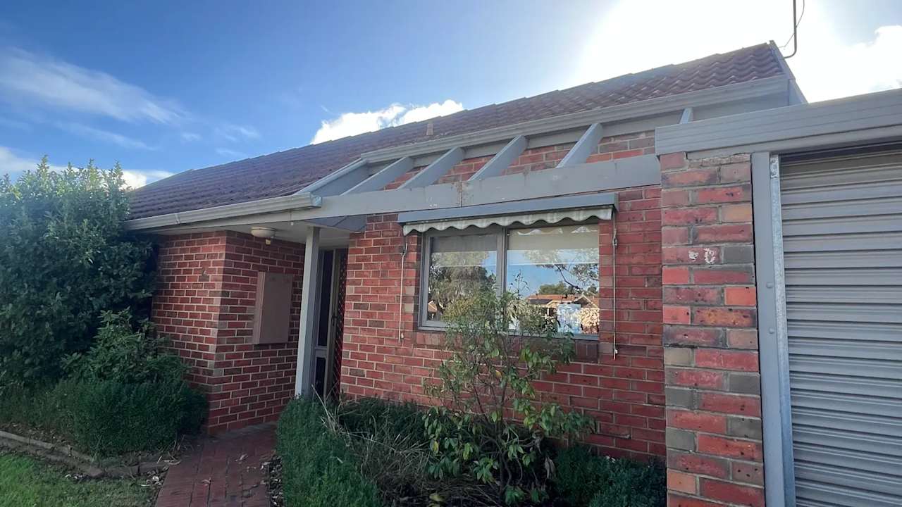 Room in a share house
