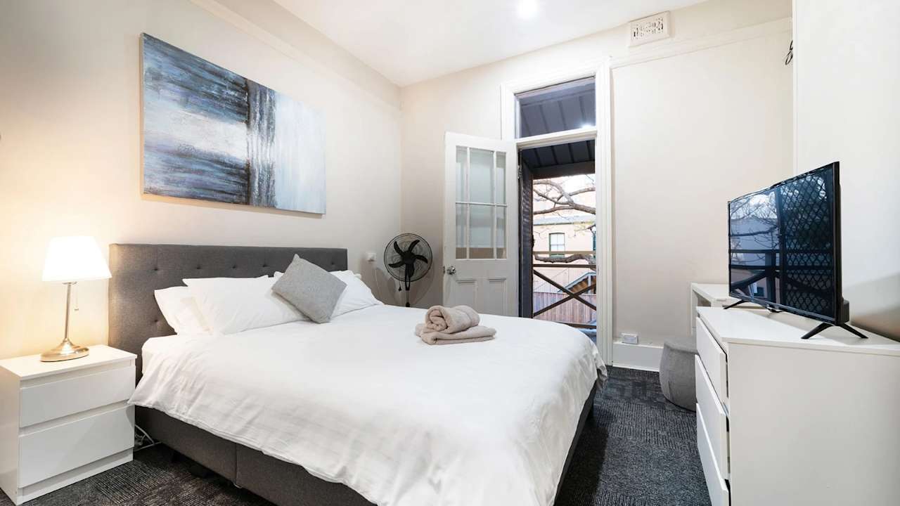 Furnished room in a share house