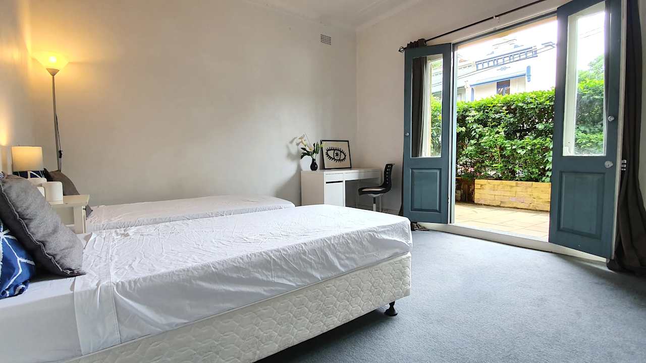 Furnished room in a share house