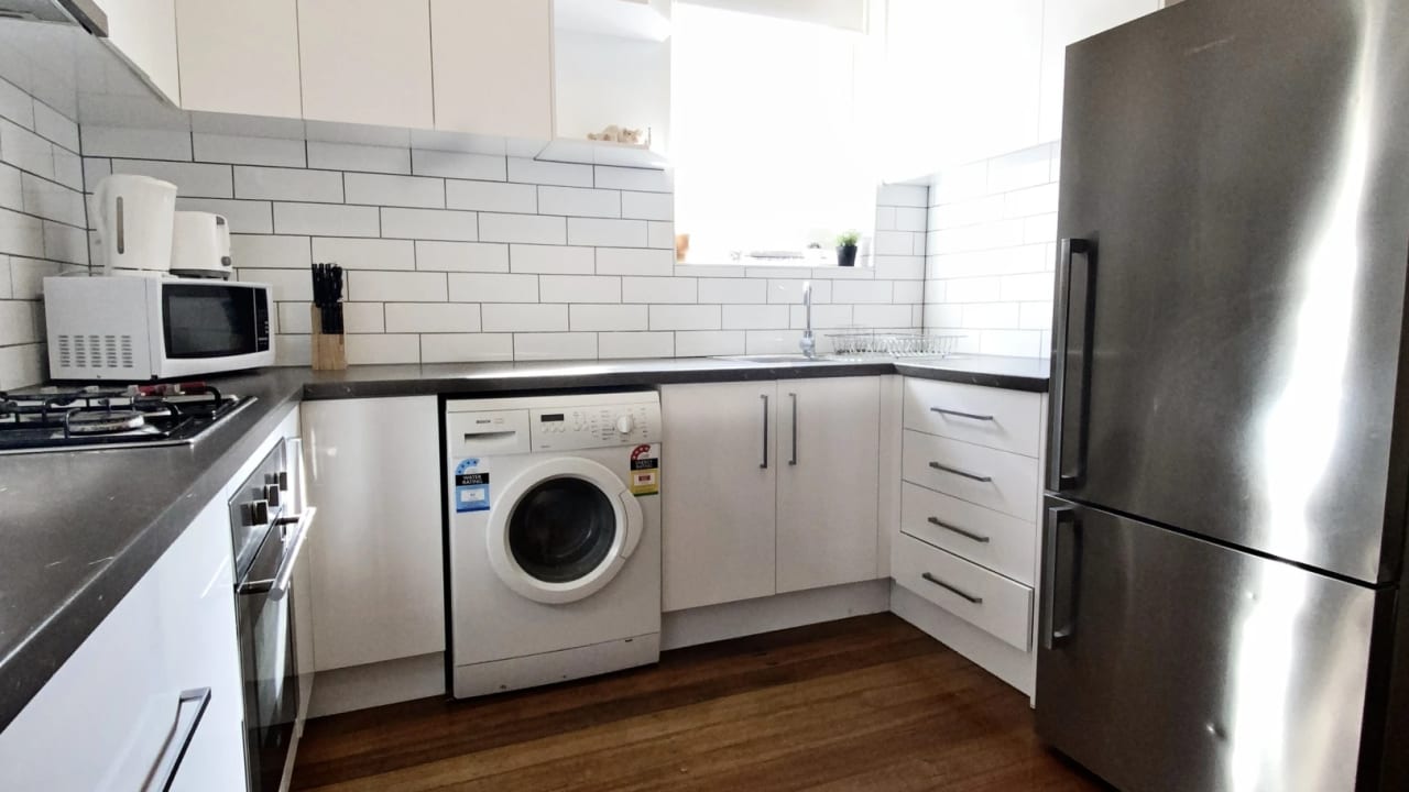 Whole property with 3 rooms for rent