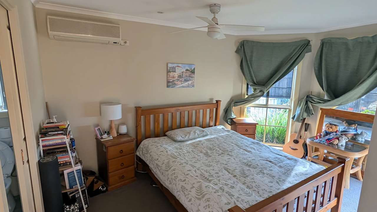 Room with ensuite in a share house