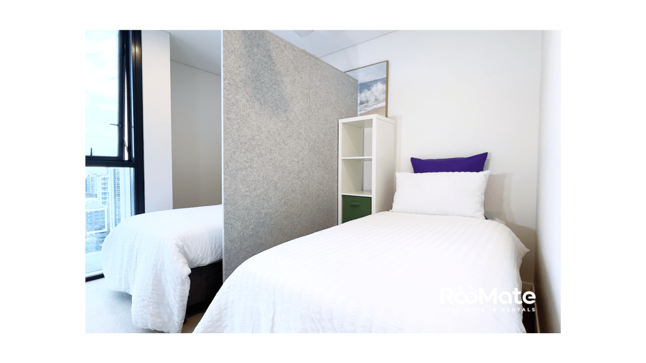 Furnished room with ensuite in a flatshare
