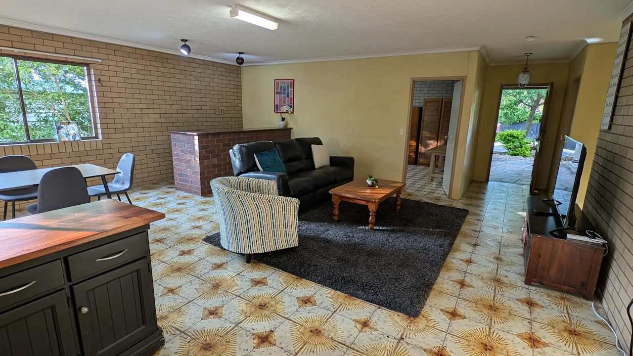 Furnished room granny flat for rent