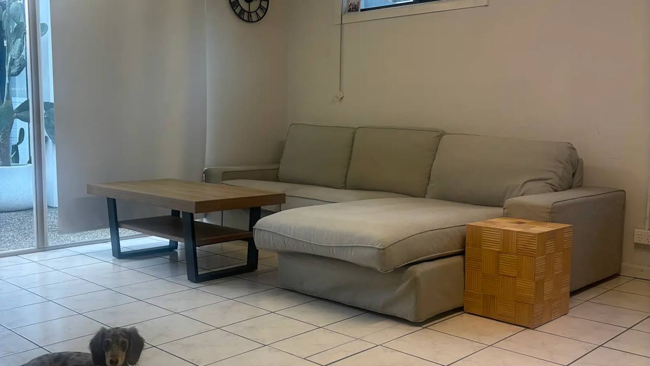 Room in a share house