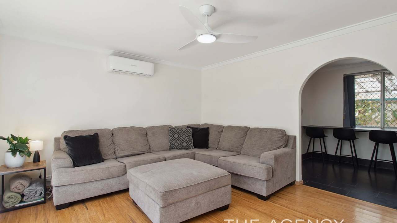 Furnished room in a share house