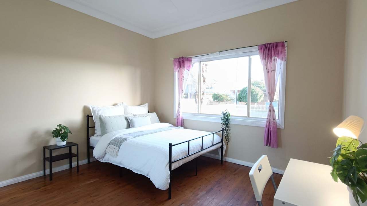 Furnished room in a share house