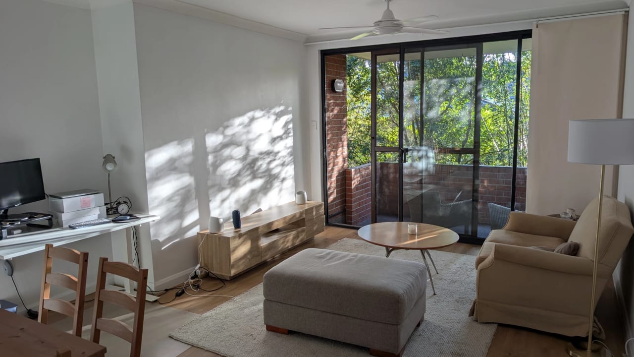 Unfurnished room in a flatshare