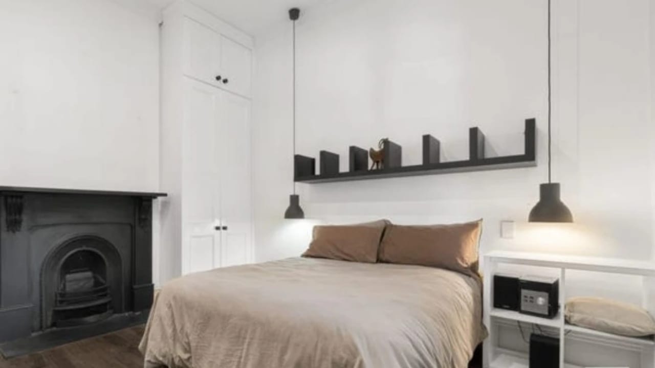 Unfurnished room in a share house