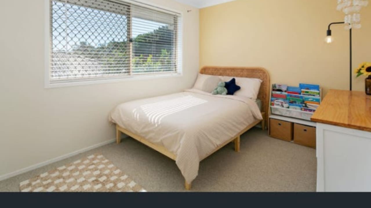 Whole property with 3 rooms for rent