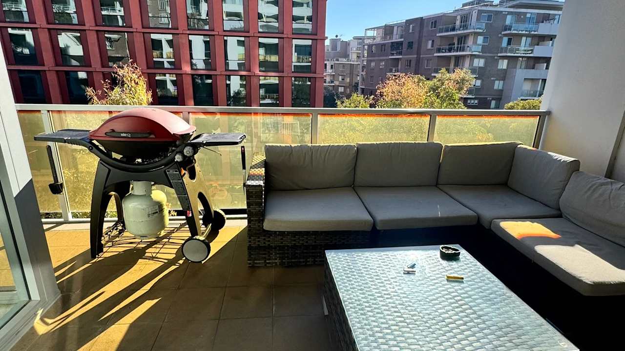Furnished room with own bathroom