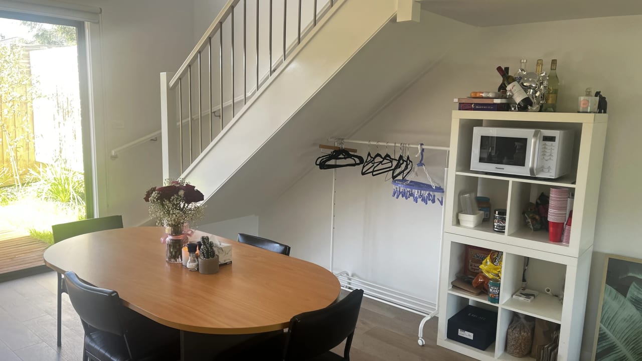 Room in a share house