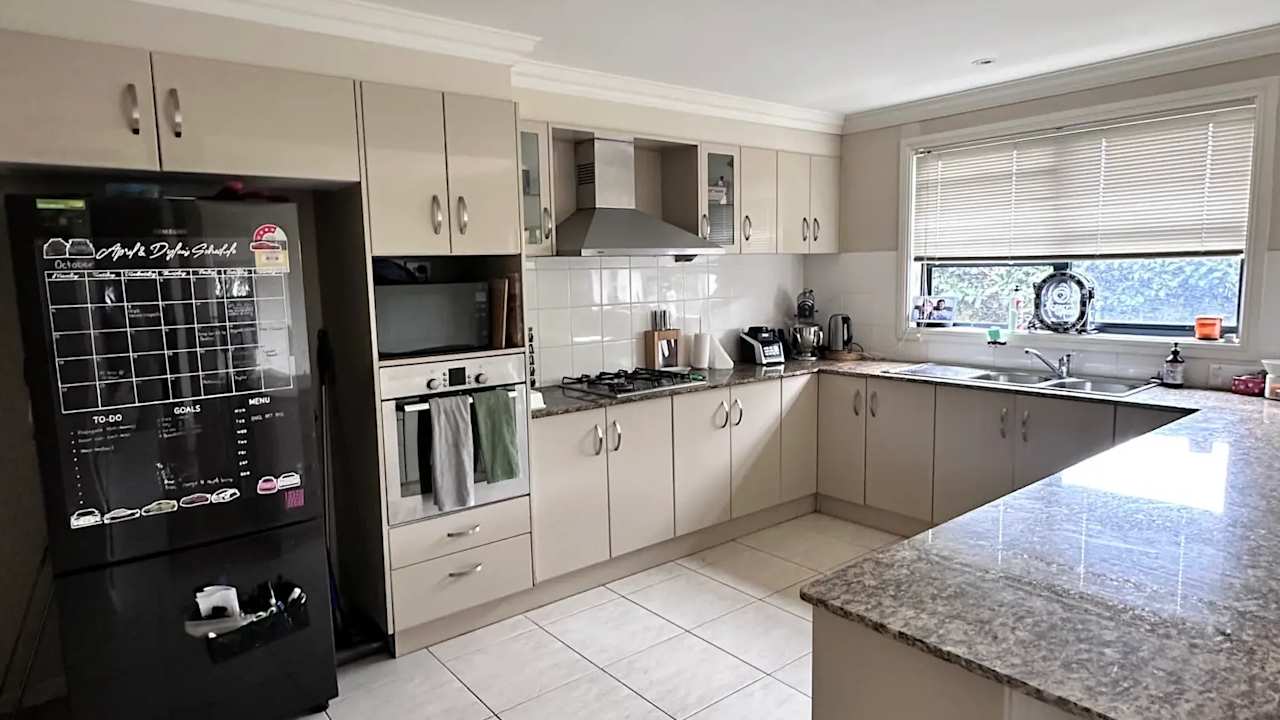 Unfurnished room with ensuite in a share house