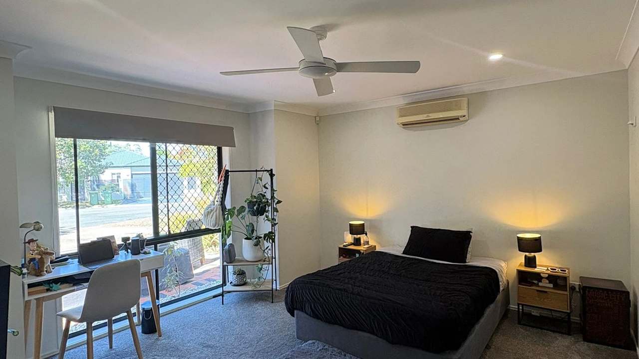 Furnished room with ensuite in a share house
