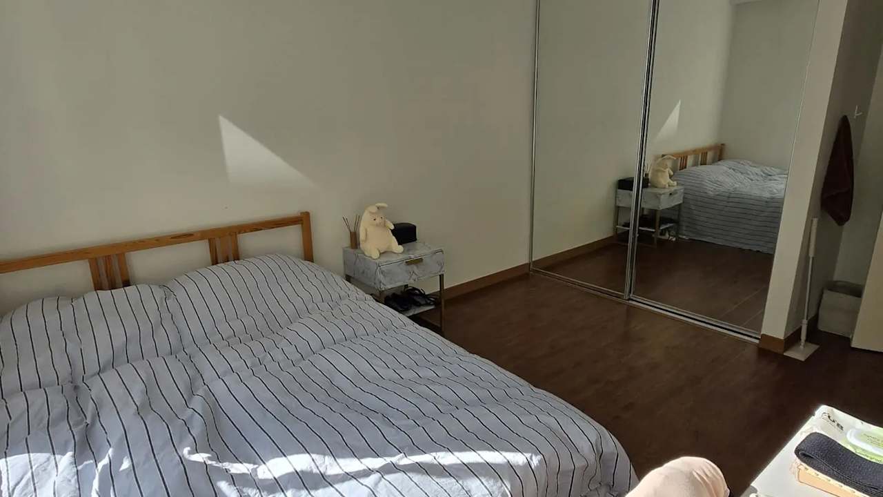 Furnished room in a flatshare